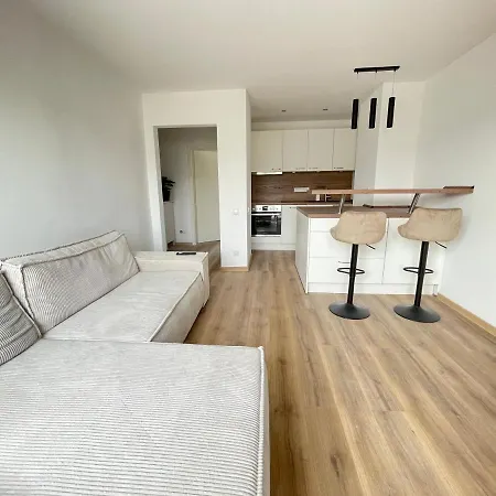 Apartment Neue Stilvolle 2-zimmer Im Zentrum Von