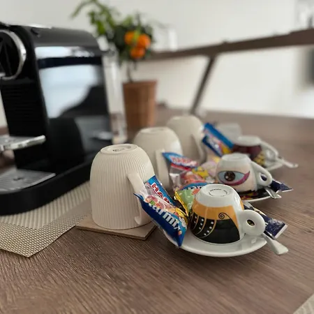 Neue Stilvolle 2-zimmer Im Zentrum Von *