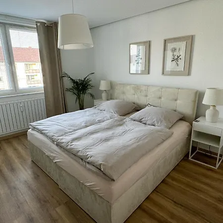 Neue Stilvolle 2-zimmer Im Zentrum Von *